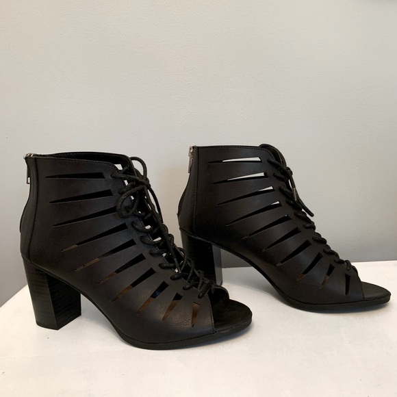 NWOT Call It Spring Heel Booties - Picture 1 of 4